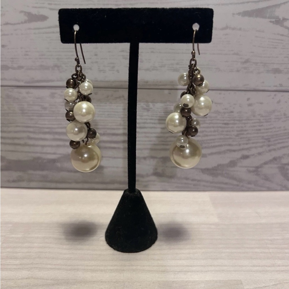 Elegant Pearl and Brown Bead Earrings